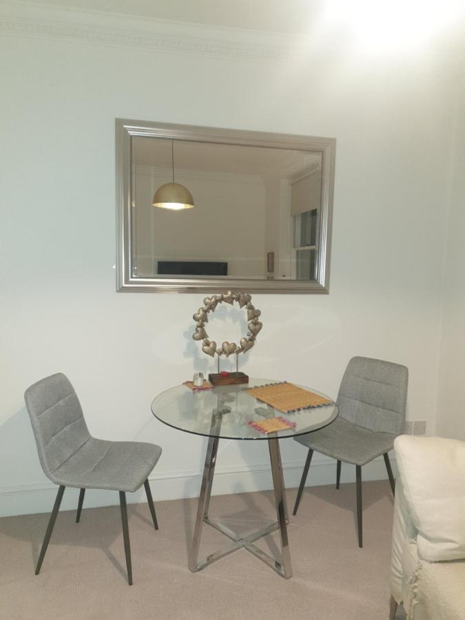 Beautiful One Bedroom Apartment Walking Distance To Paddington And Hyde Park Londres Extérieur photo